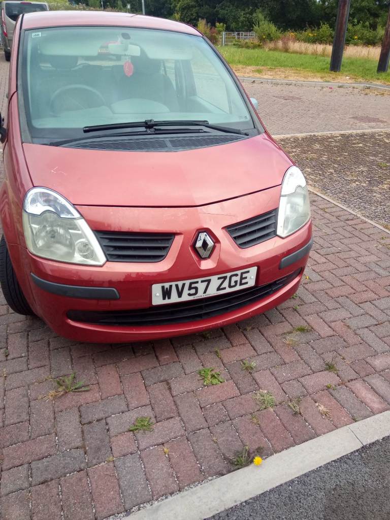 Renault modus 1.5 DCI. 2007. New battery. Good car. Needs abs repaired for MOT 