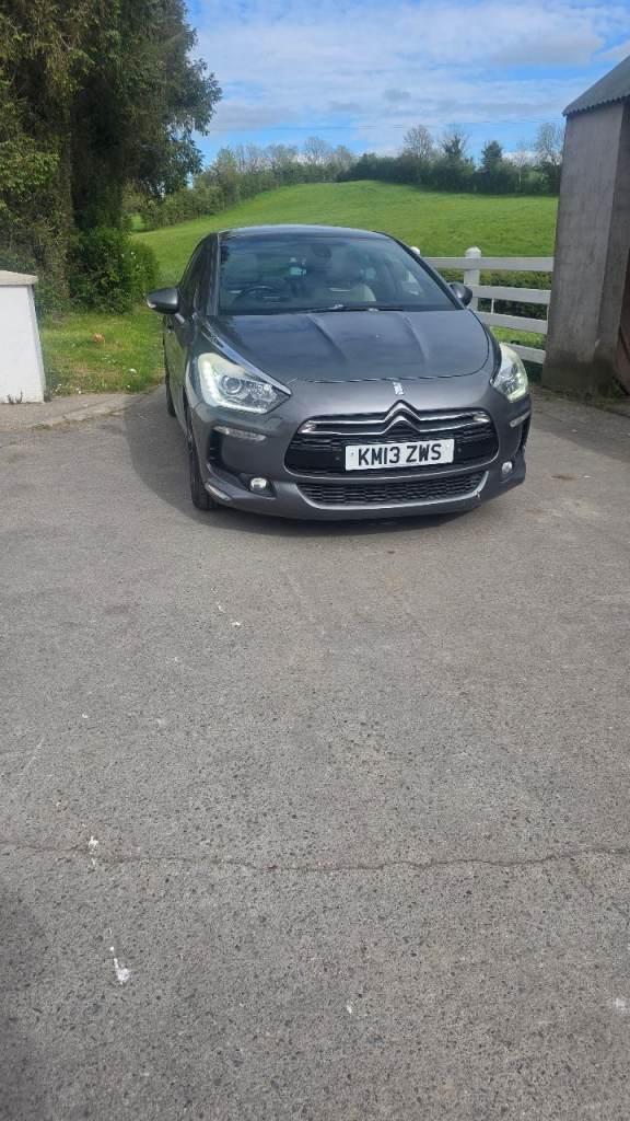 Citroen, DS5, Hatchback, 2013, Manual, 1997 (cc), 5 doors