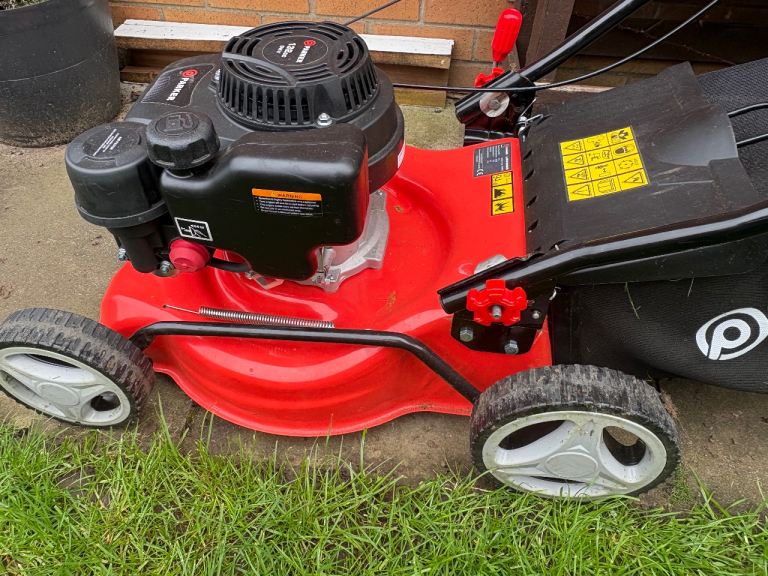 Petrol Lawnmower 