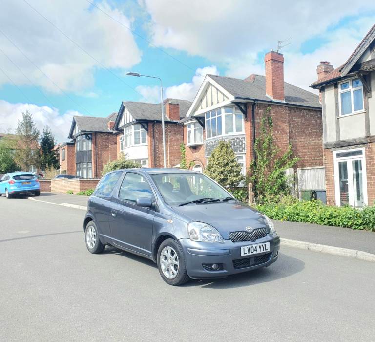 Toyota Yaris Hatchback, 2004, Manual, 1298 (cc), 3 doors