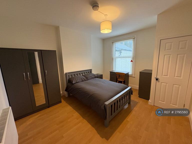 1 bedroom in Ramsgate Road, Margate, CT9 (#2795560)