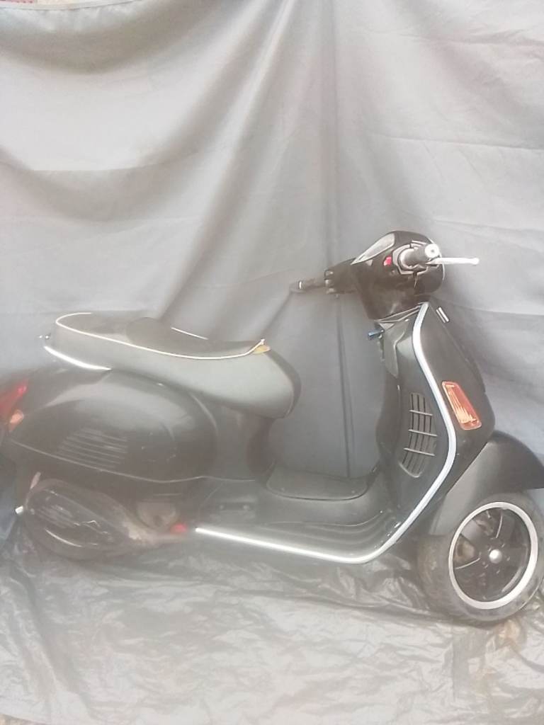 Piaggio vespa gts 125 2012