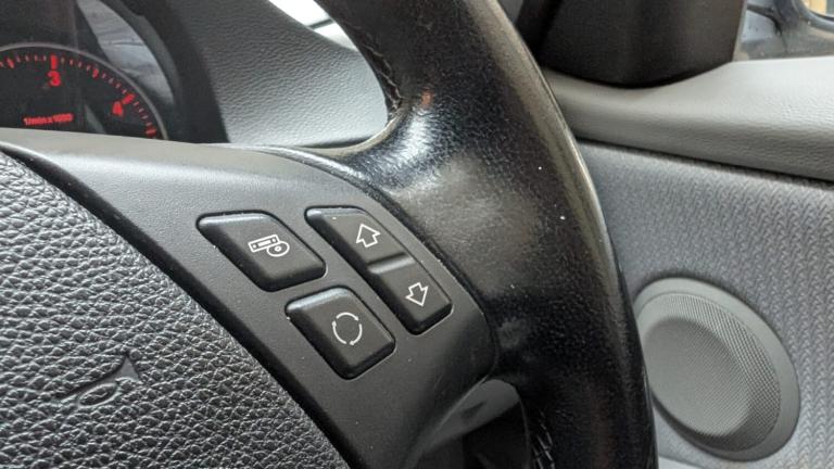 2011 BMW 3 Series 320d [184] SE 4dr Step Auto SALOON Diesel Automatic