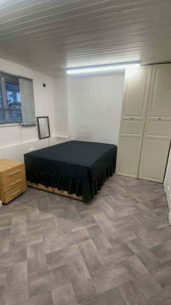 Ensuit Room For Rent