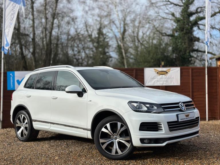 2013 Volkswagen Touareg 3.0 V6 TDI 245 BlueMotion Tech R-Line Automatic 4WD White ESTATE Diesel A...