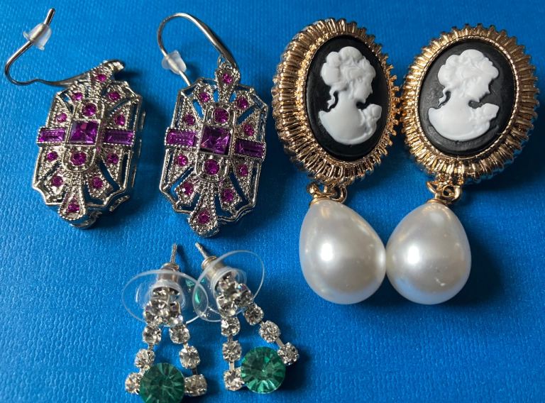 Ladies jewellery 3x silver & gem set earrings
