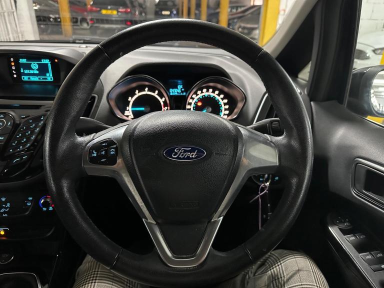 2015 Ford B-MAX 1.0T EcoBoost Zetec Euro 5 5dr MPV Petrol Manual