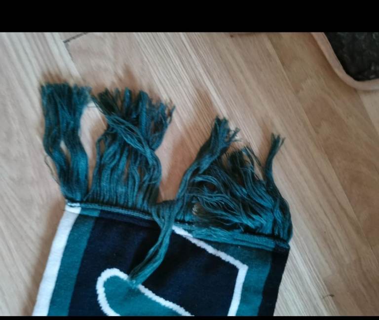 Pull & bear  scarf green and black Real Retail Pruce, 22.99£ brand new