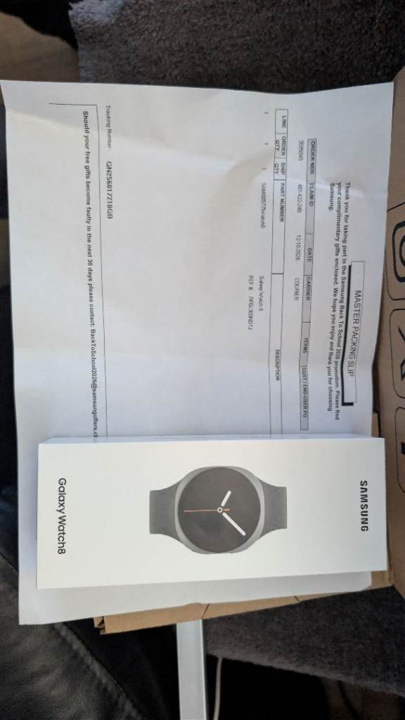 Samsung galaxy watch 8 BNIB 