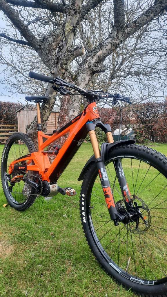 Orange Electric Mountain Bike - Large Size, FOX Suspension & Shimano E8000