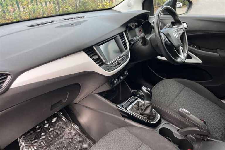 2021 Vauxhall Crossland 1.2i (83 PS) Griffin 5 Door Petrol SUV *** 1 Private Owner from New ***  ...