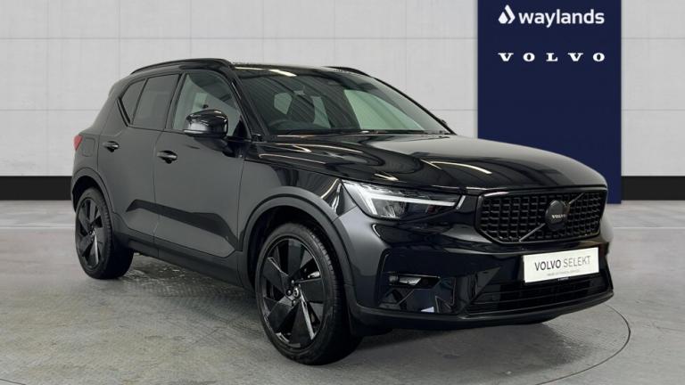 2025 Volvo XC40 B3 Black Edition Plus, Mild hybrid, Petrol Estate Petrol Automatic
