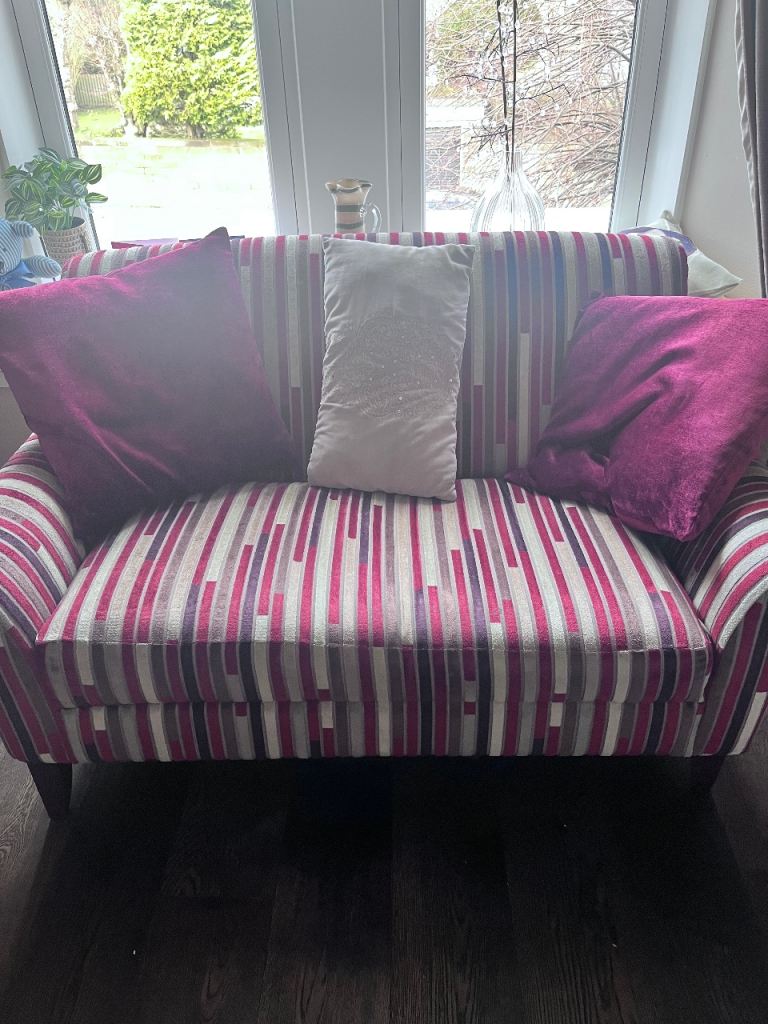 John Lewis 2 seater small stripe sofa with dark feet. In lovely condition. 