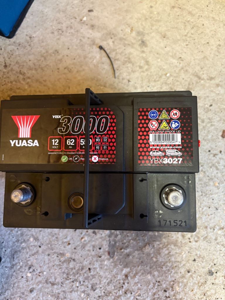 Yuasa car battery (like new)