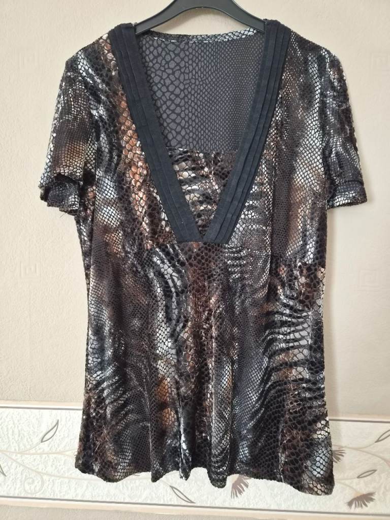 Lovely ladies top 