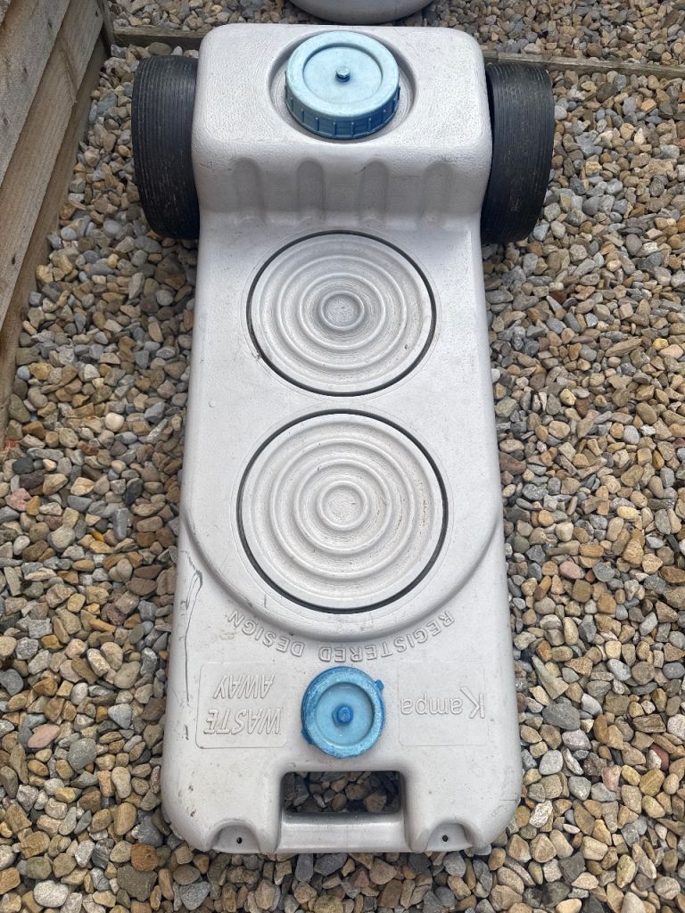 Caravan waste water container 