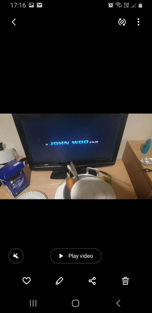 Bush dvd freeview hd television