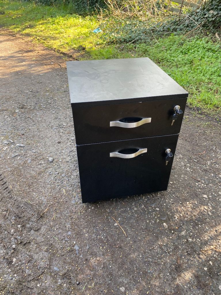2 draw storage unit with keys 