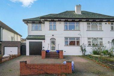 Spacious SIX-Bedroom Family Home with Reception & Dining Rooms – Paxford Road, HA0