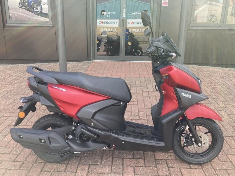 YAMAHA RAYZR 125 - BRAND NEW - UNREGISTERED - BOTH COLOURS IN STOCK 