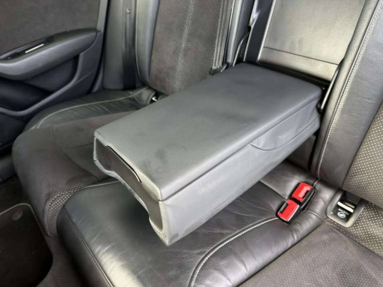 2015 Audi A6 Avant 2.0 TDI ultra Black Edition Estate 5dr Diesel S Tronic Euro 6 (s/s) (190 ps Es...