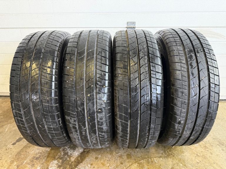 BRIDGESTONE DURAVIS R660 215/65R16 C COMMERCIAL TYRES X 4 DELIVERY MILEAGE 7MM 