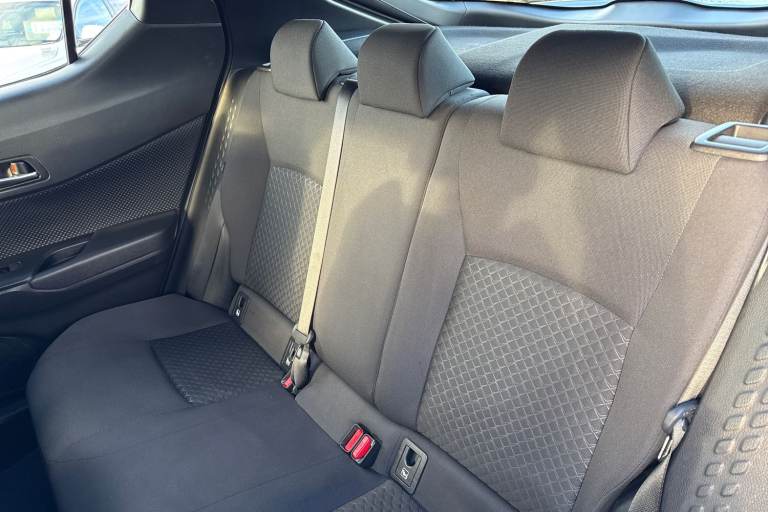 2022 Toyota C-HR 1.8 VVT-h Icon CVT Euro 6 (s/s) 5dr SUV PETROL/ELECTRIC Automatic