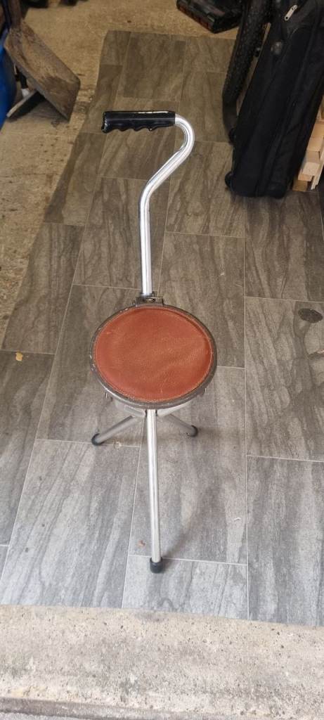 Folding Tripod Leather Seat with Walking Stick Handle