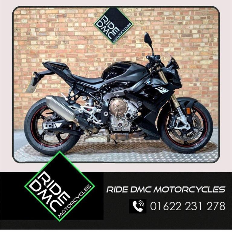 BMW S 1000 R 2023 -  ONE OWNER - LOW MILEAGE - FSH - LOVELY BIKE.