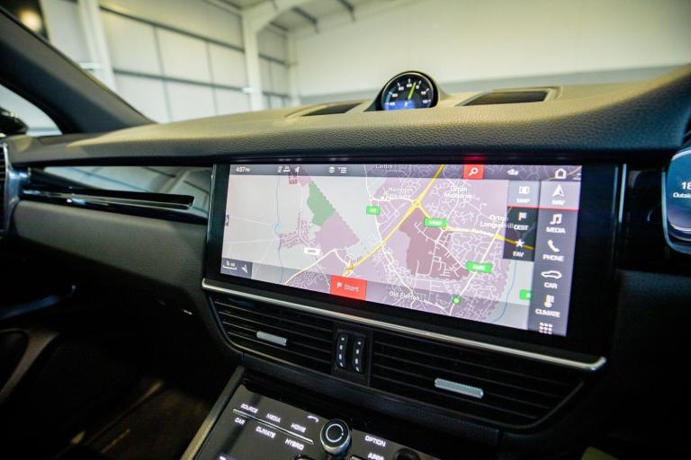 2020 Porsche Cayenne E-Hybrid 5dr Tiptronic S ESTATE PETROL/ELECTRIC Automatic