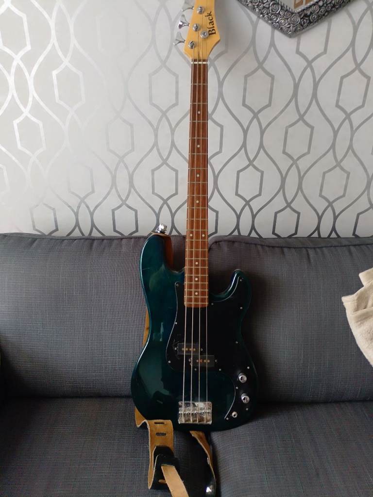 Bass Guitar 