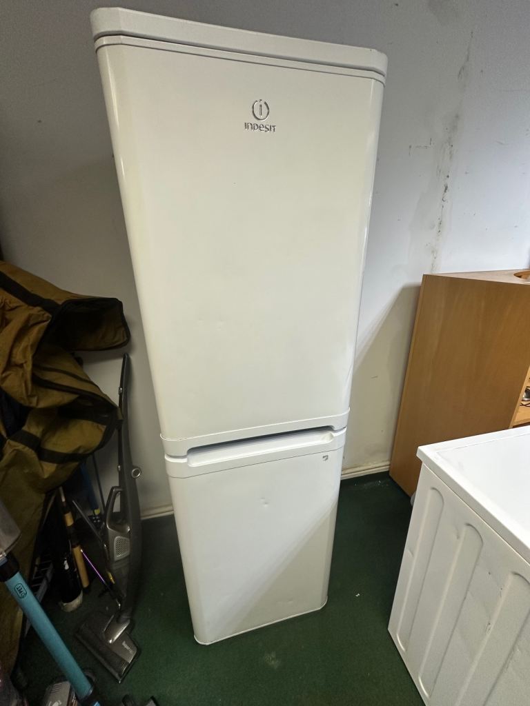 Fridge freezer