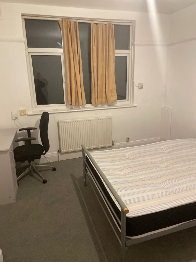 Room tolet