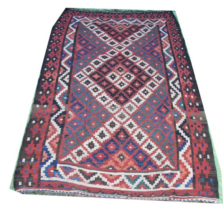 Old handmade Persian Qashqai tribal Kilim Flat weave rug 9 x 5.6 ft