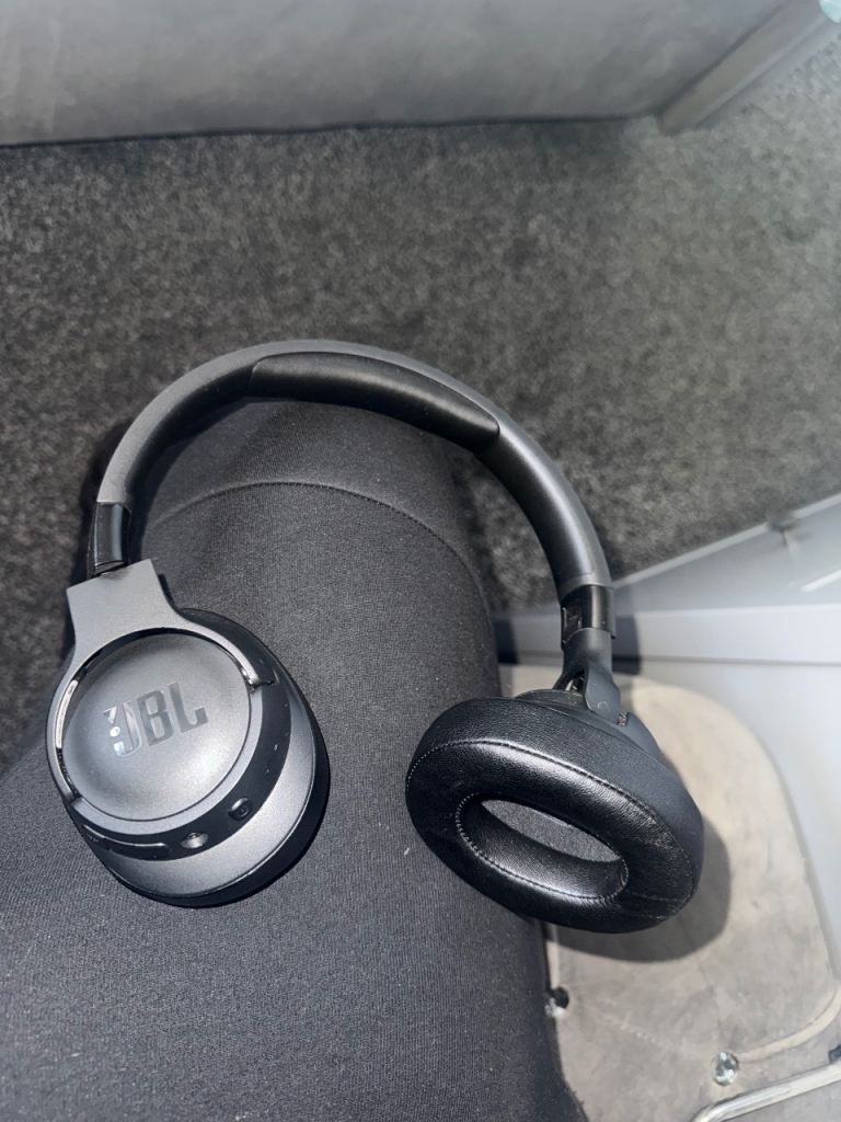 Jbl headphones