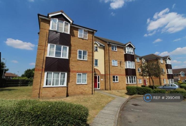 1 bedroom flat in Falcon Close, Dunstable, LU6 (1 bed) (#2990418)