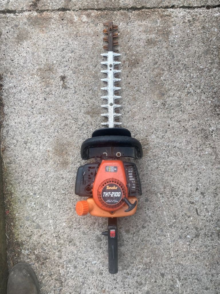 Tanaka THT-2100 Petrol Hedge Trimmer – Fair Condition