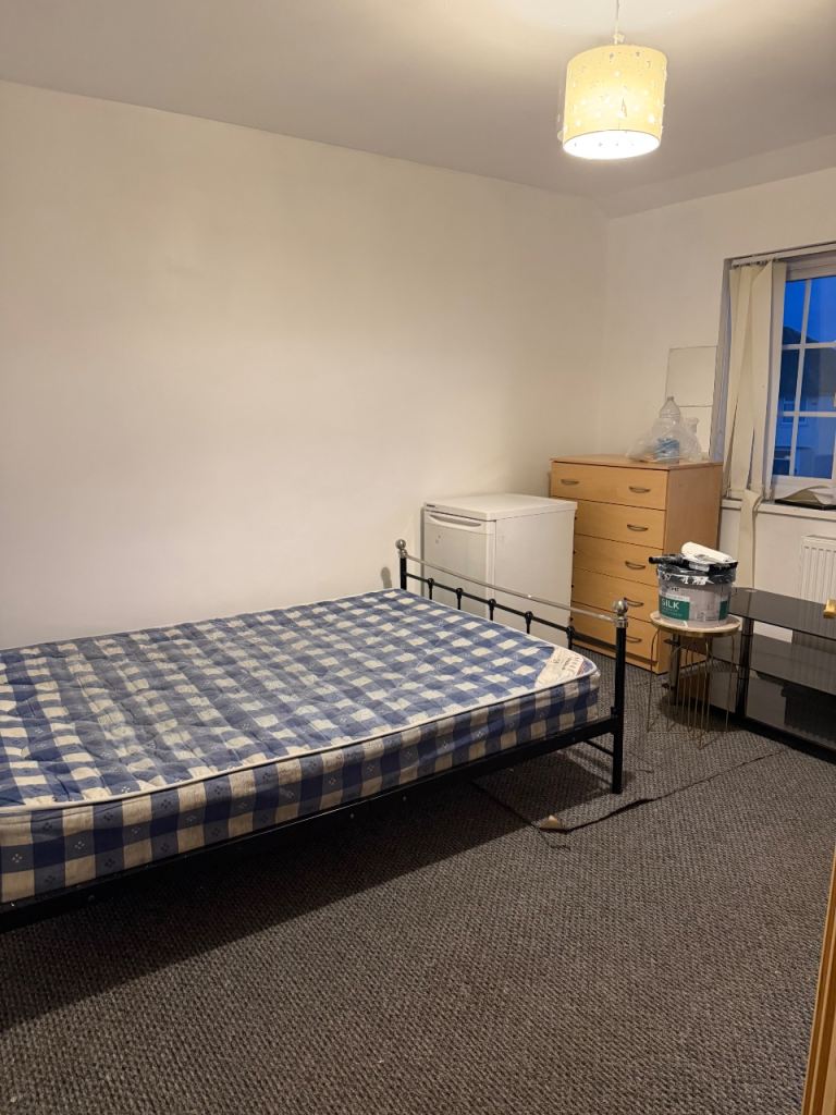 Double room for rent 