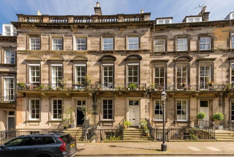 Magnificent 4 Bedroom ground and private garden flat in Edinburgh's desirable West End. Unfurnished