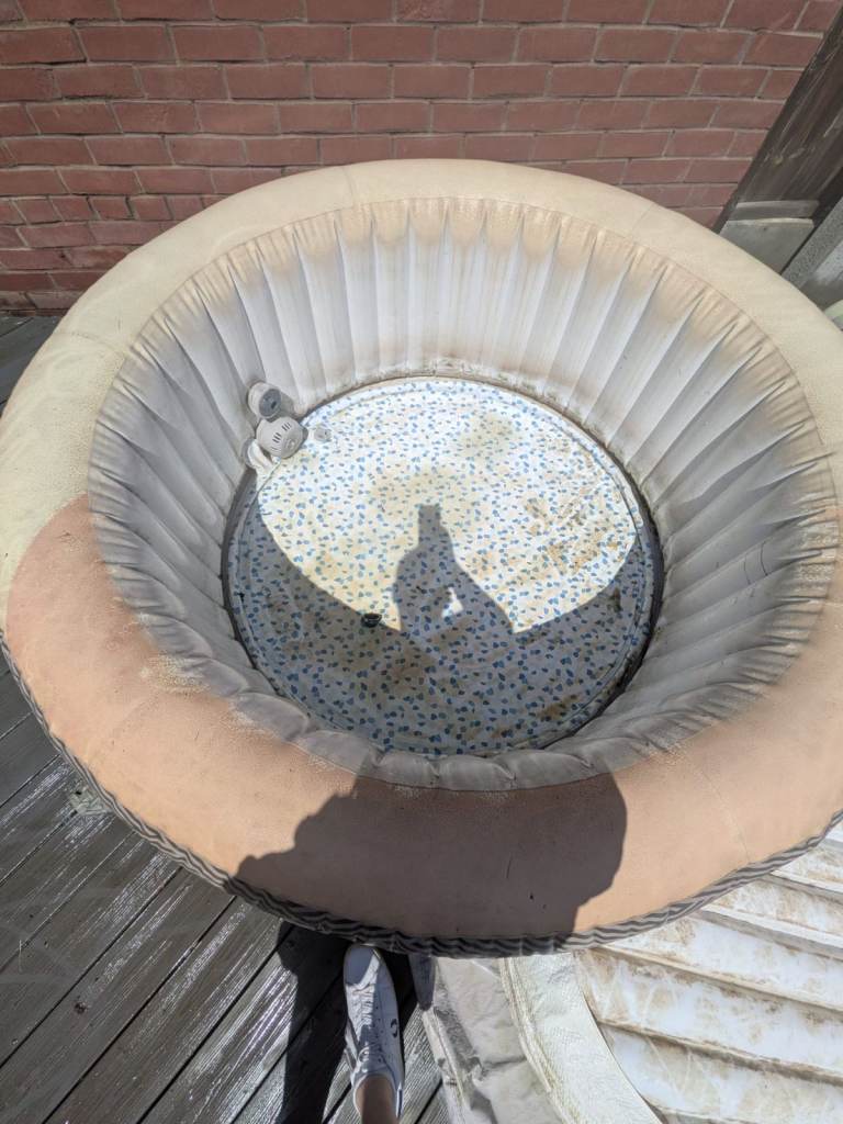 Inflatable Hot Tub with Pump – Fair Condition