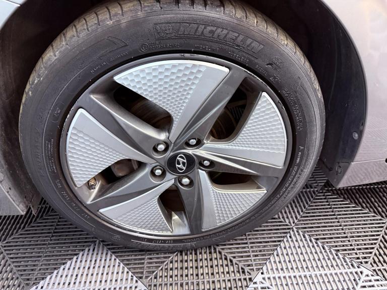 2019 Hyundai IONIQ 1.6 h-GDi 1st Edition DCT Euro 6 (s/s) 5dr HATCHBACK Petrol/Electric Hybrid Au...