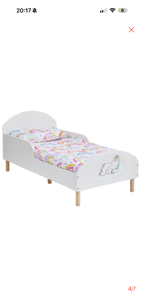 Liberty House Toddler bed Like New