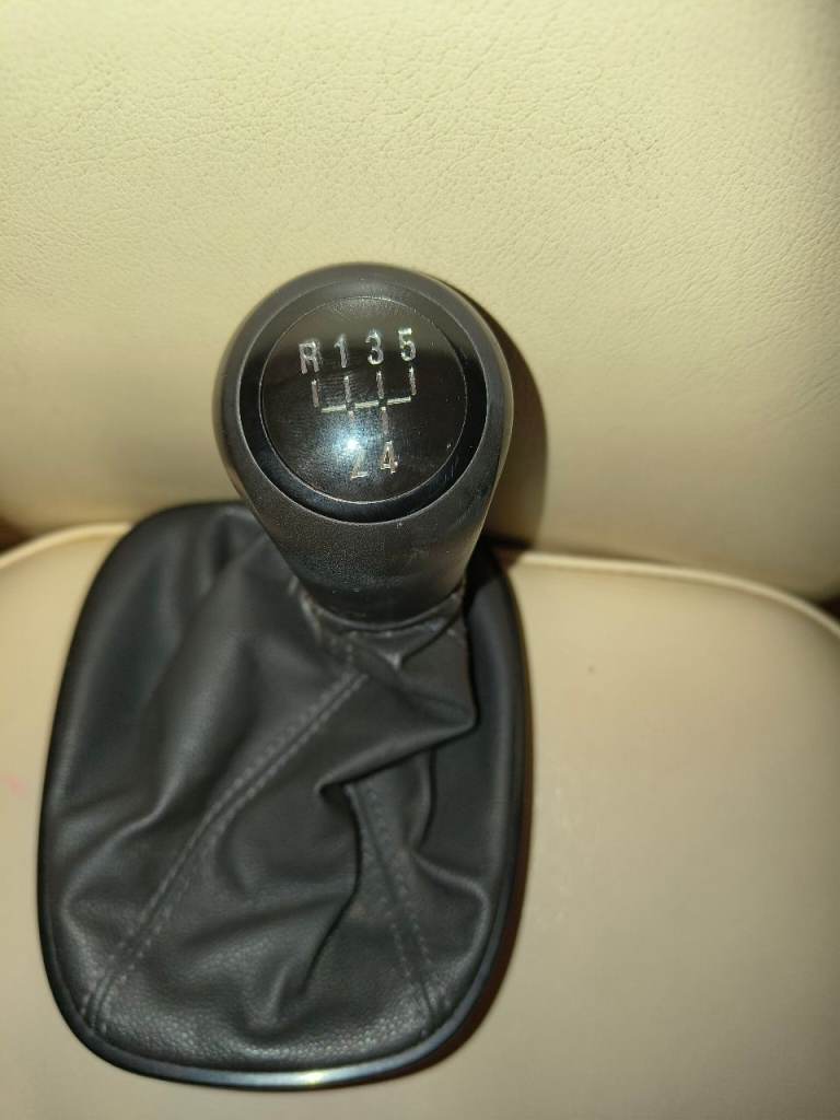 Vauxhall Corsa gear shift knob 