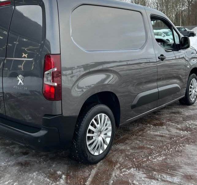 NO VAT, VERY CLEAN DIESEL VAN, 2020 PLATE, 3 DOOR...