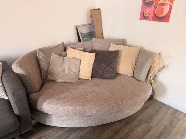 Large Round Fabric Sofa with Cushions – Good Condition