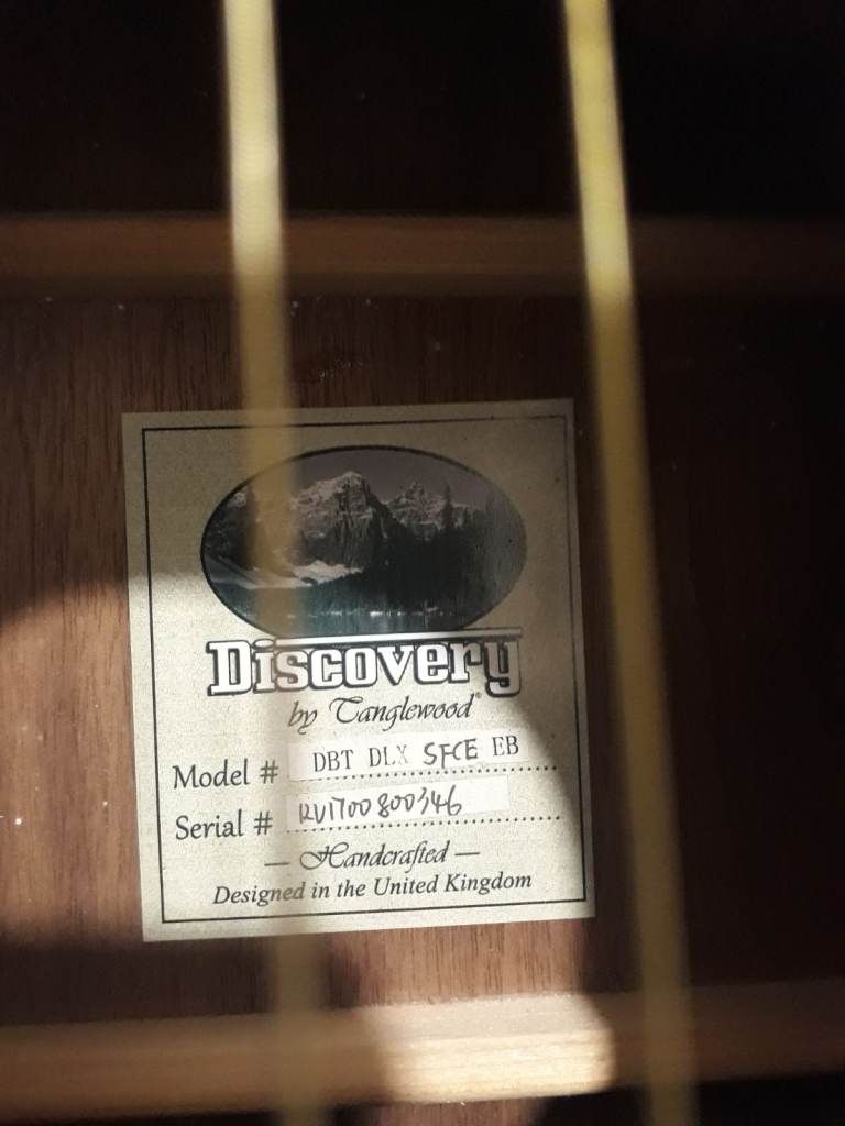 Tanglewood Discovery Guitar semi acoustic 
