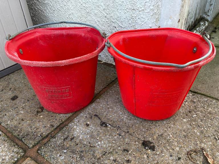Stubbs Flat Sided Hanging Bucket 