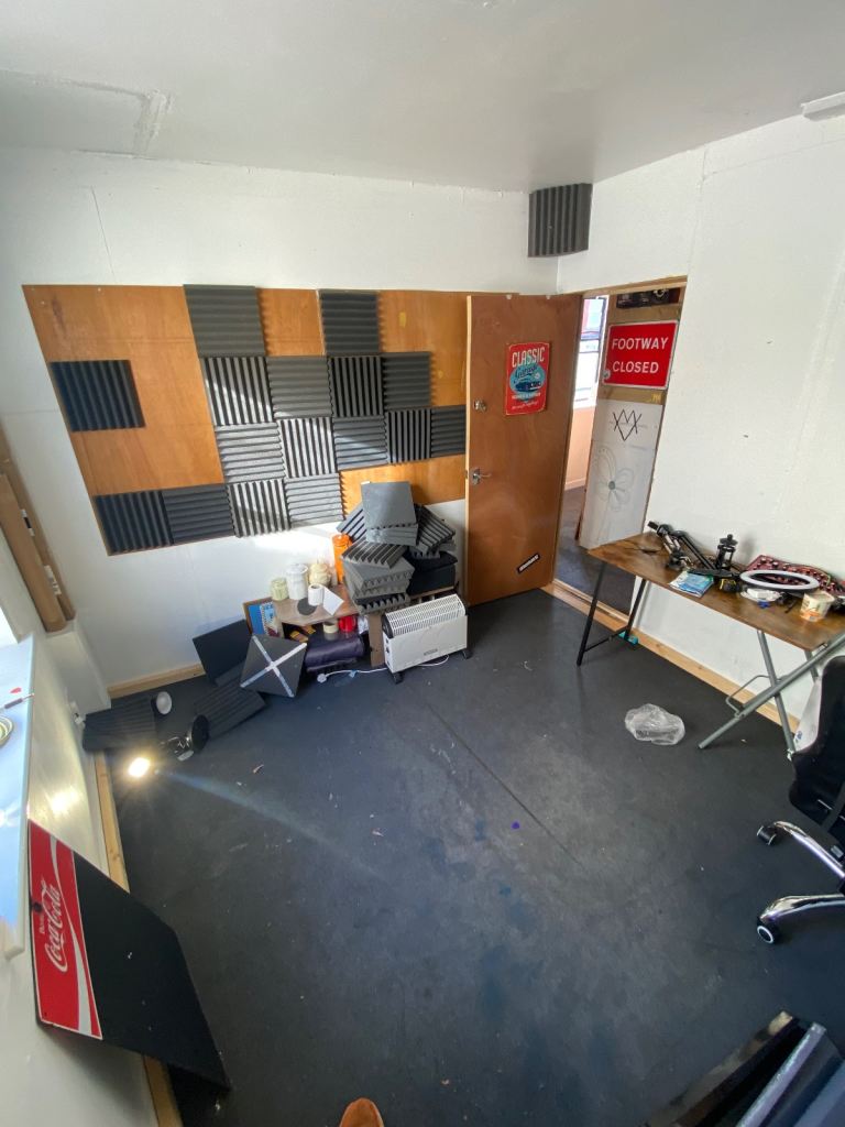 Monthly Hire Music Studios for band and producers 