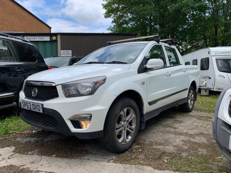 Ssangyong Korando Sports EX 2.0 TD MANUAL 4X4 PICK UP ISUZU/L200/NAVARA/HILUX