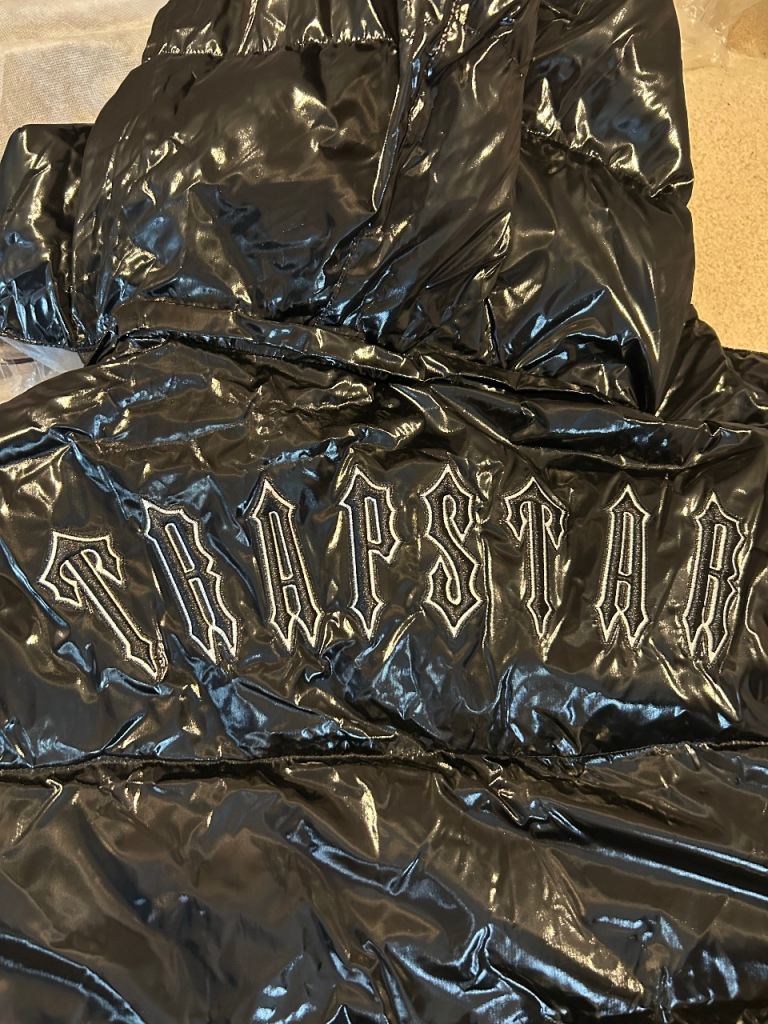 trapstar coat unisex